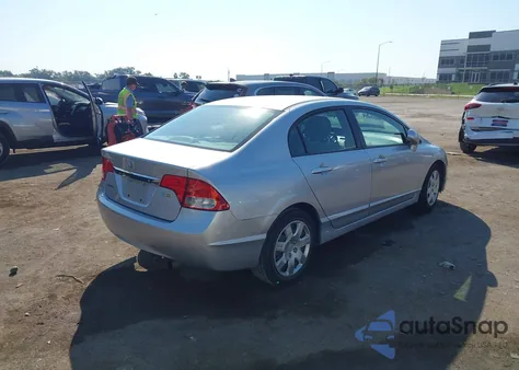 2010 Honda Civic Lx z USA, uszkodzony, nr VIN 2HGFA1F5XAH581604